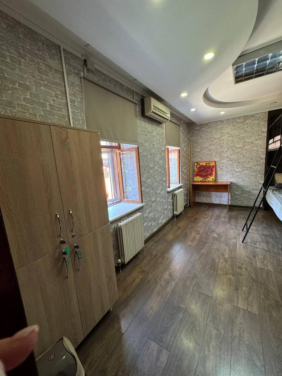 Friends Hostel Chisinau Ngoại thất bức ảnh