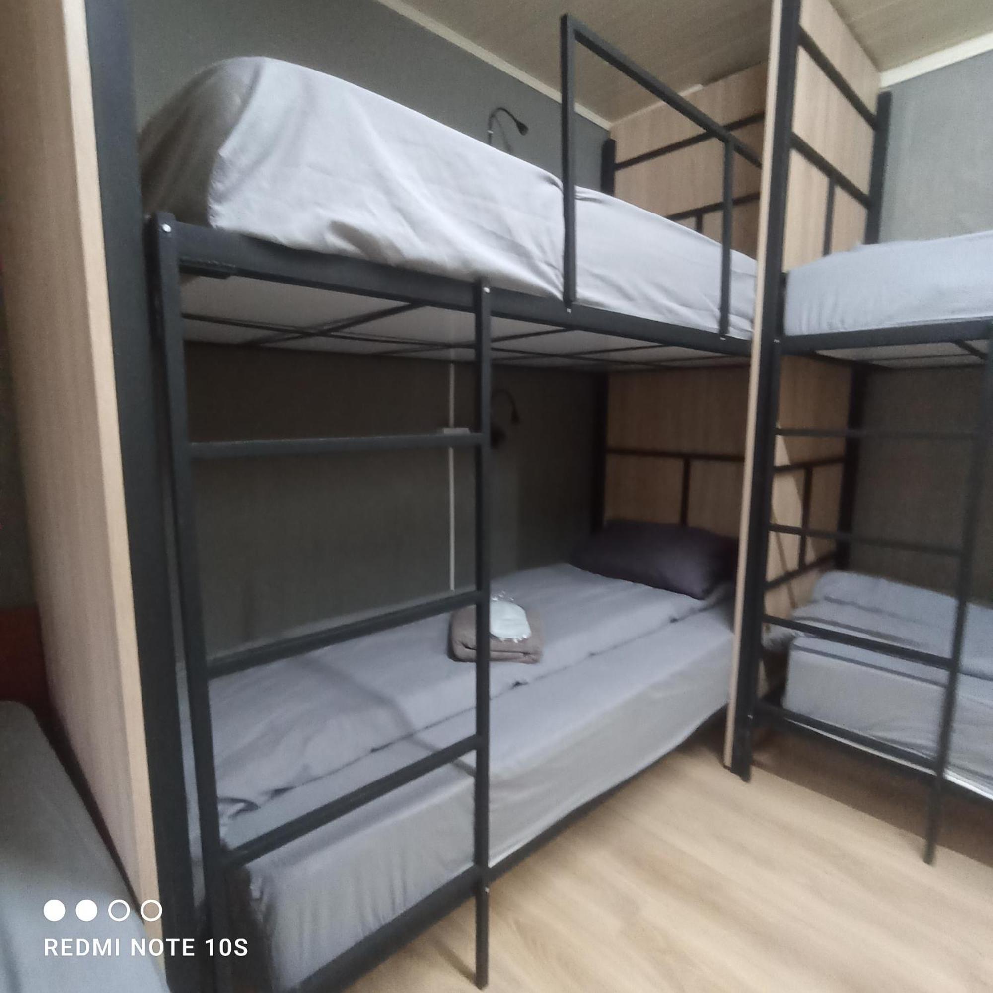 Friends Hostel Chisinau Ngoại thất bức ảnh