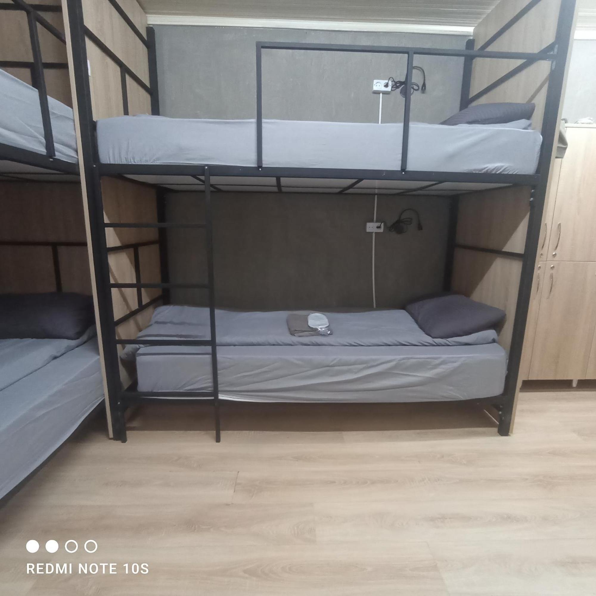 Friends Hostel Chisinau Ngoại thất bức ảnh